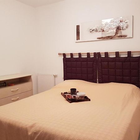 Appt Confort 3 Pieces Avec Terrasse Et Piscine A Saint-Raphael - Fr-1-226A-124 Buitenkant foto