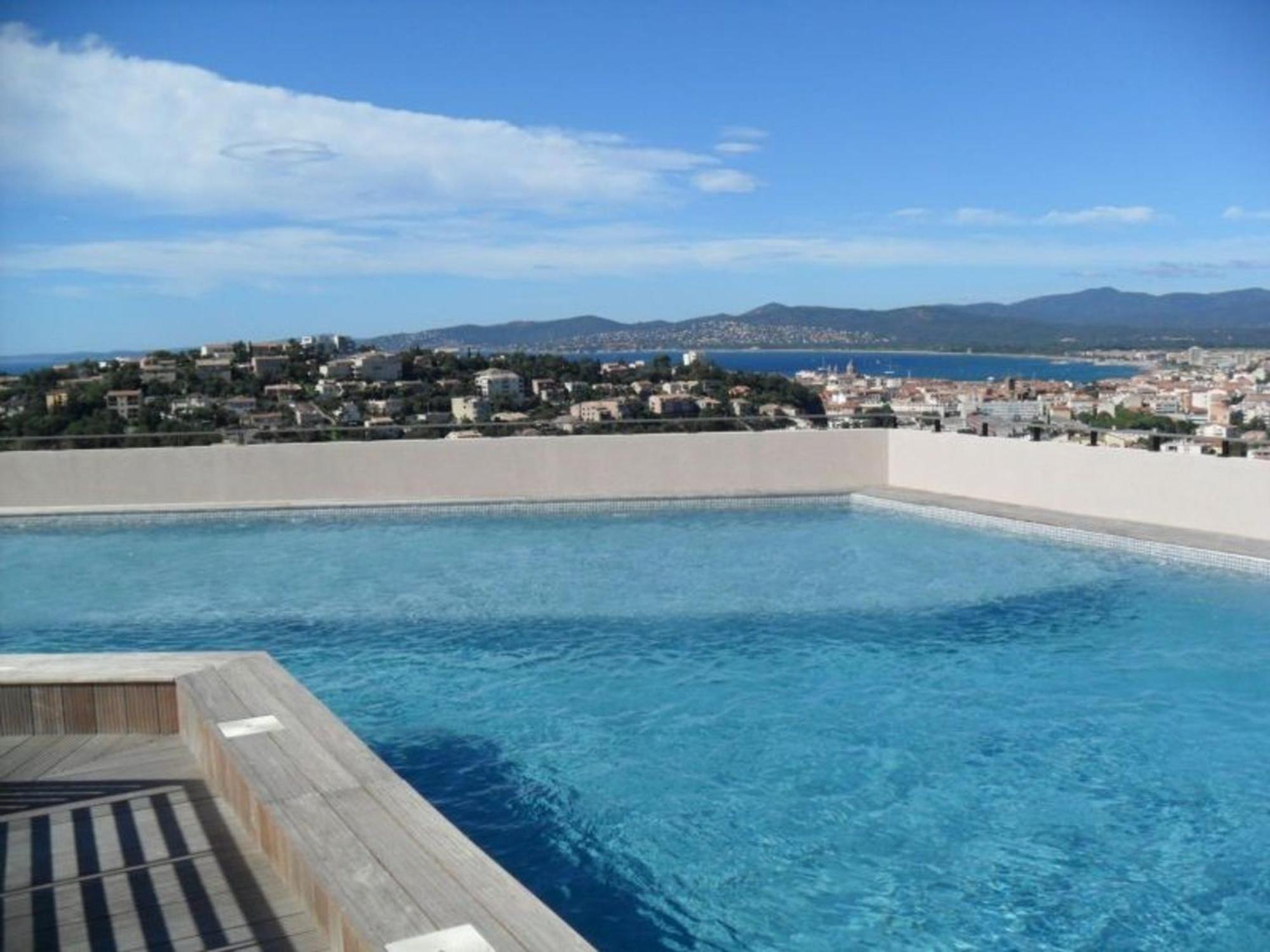 Appt Confort 3 Pieces Avec Terrasse Et Piscine A Saint-Raphael - Fr-1-226A-124 Buitenkant foto