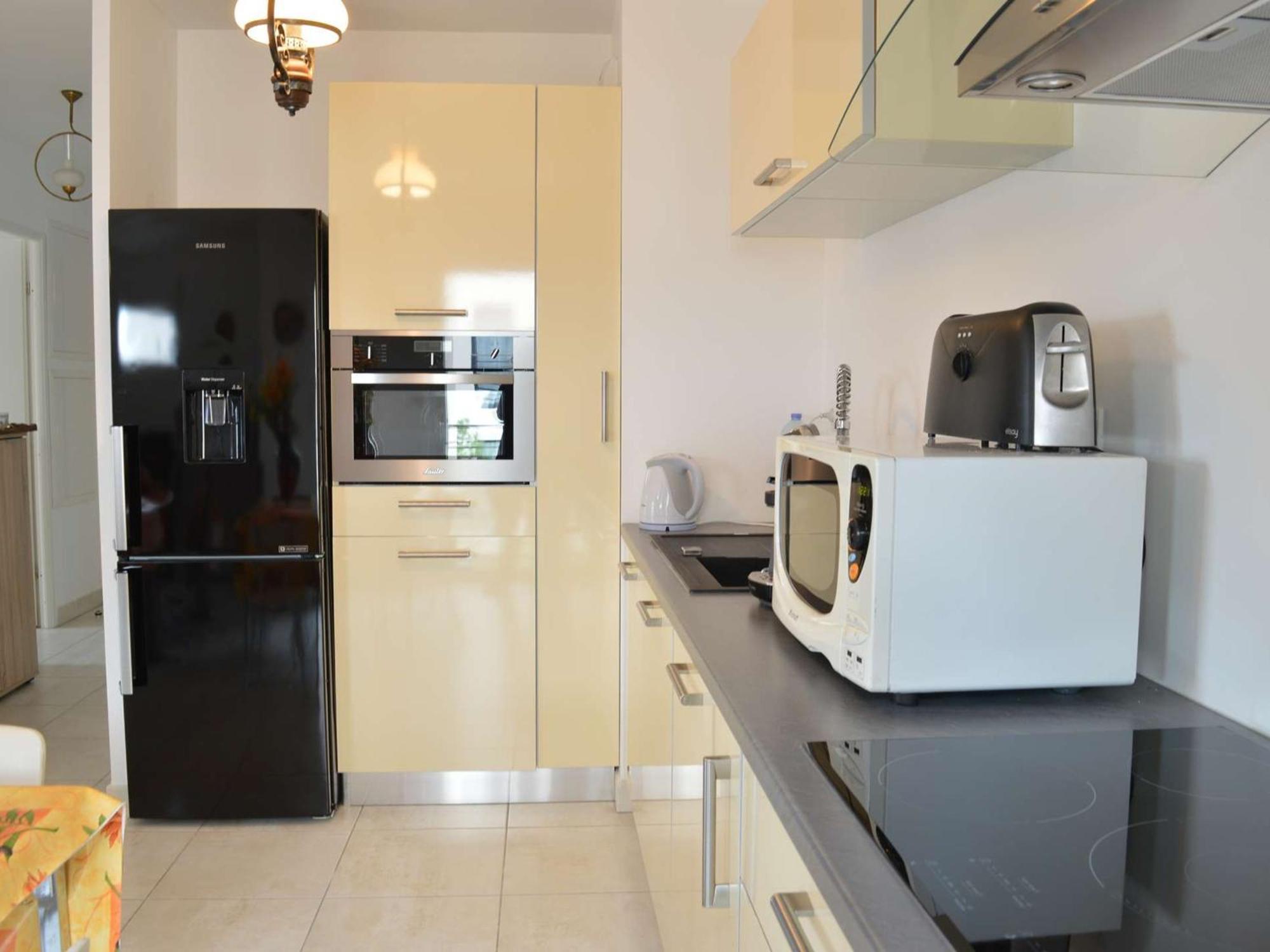 Appt Confort 3 Pieces Avec Terrasse Et Piscine A Saint-Raphael - Fr-1-226A-124 Buitenkant foto